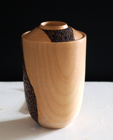 Lidded Reversible Pot
