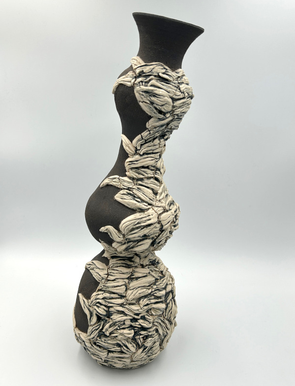 Leaning Vase 